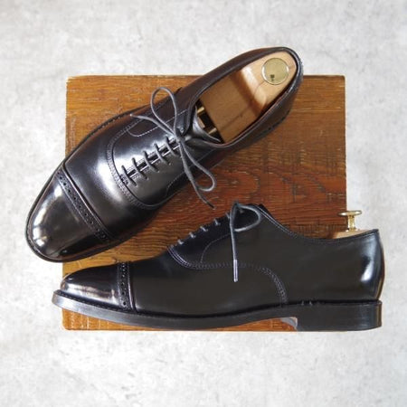 美品★(米)アレンエドモンズ 8E【現行定価7.5万円程度★パンチドキャップトゥ/Fifth Avenue】カーフ/黒/メンズ/ALLEN EDMONDS★i239