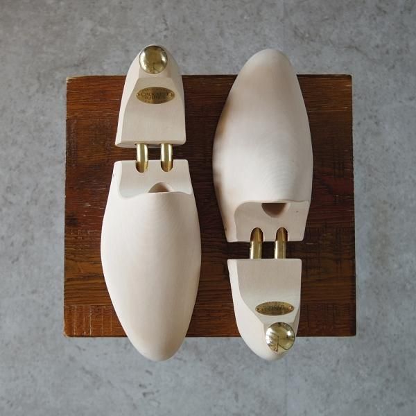 美品★クロケット&ジョーンズ SIZE 8【定価￥15,400-★純正シューツリー】木製シューキーパー/メンズ/Crockett&Jones★i267