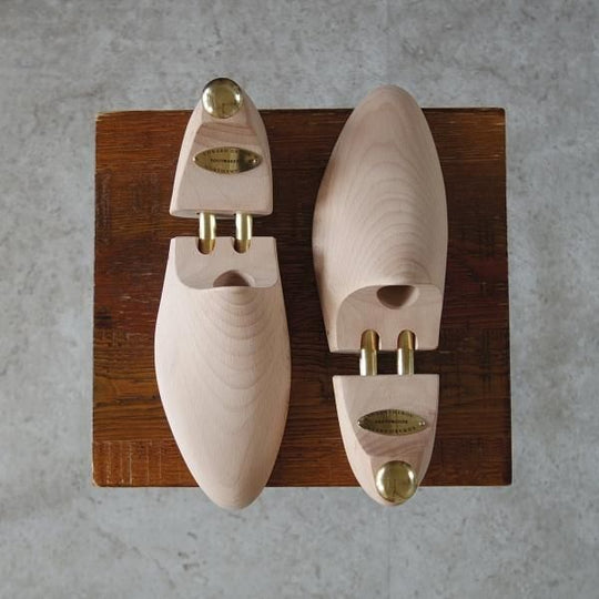 美品★エドワードグリーン UK6.5【定価￥20,900-★純正シューツリー】木製シューキーパー/メンズ/EDWARD GREEN★i470