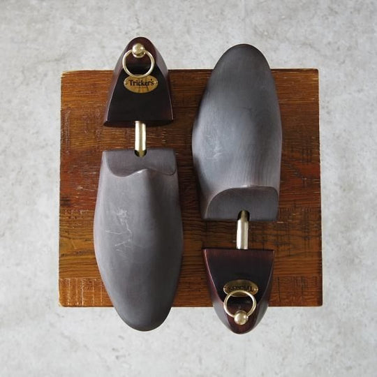 極上★トリッカーズ SIZE 8【定価￥18,700-★純正シューツリー】木製シューキーパー/メンズ//Tricker's★i476