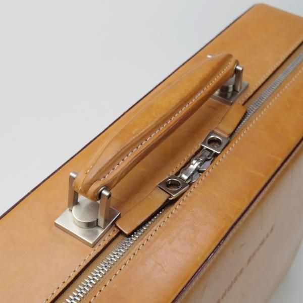 タナークロール【ブライドルレザー/ソフト・アタッシュケース/薄茶