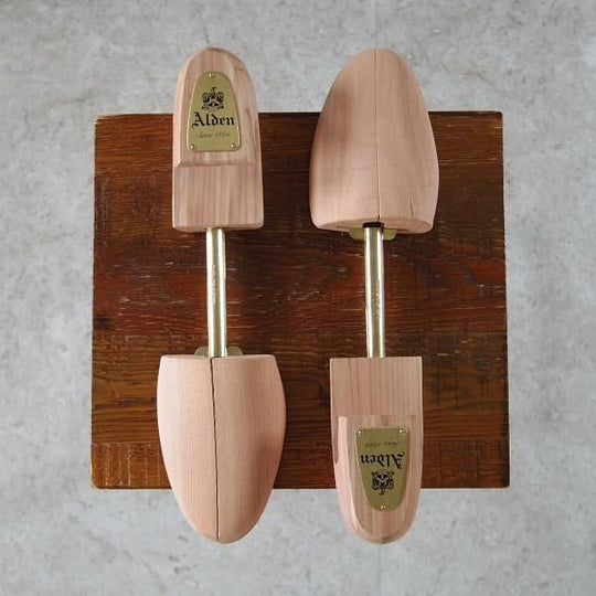 美品★オールデン Mサイズ【定価￥8,140-★(米)ロチェスター製/AL6011】純正シューツリー/木製シューキーパー/ROCHESTER/ALDEN★i507