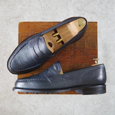極美品★(英)チーニー 8F【定価￥82,500-★ダイナイトソール仕様/HOWARD R】5203ラスト/コインローファー/紺/メンズ/CHEANEY★i886