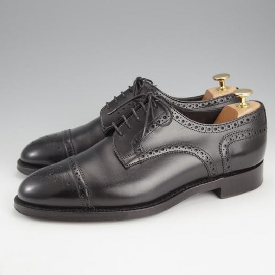 極美品★(英)チーニー 8.5F【定価￥63,720-★セミブローグ/KINGS CLIFFE】1886ラスト/カーフ/黒/メンズ/CHEANEY★i898