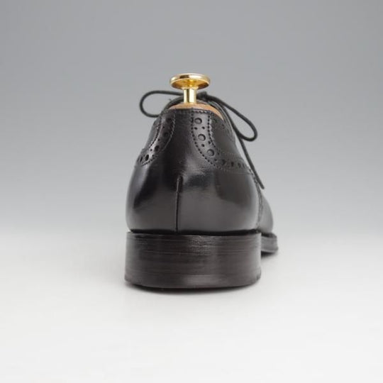 極美品★(英)チーニー 8.5F【定価￥63,720-★セミブローグ/KINGS CLIFFE】1886ラスト/カーフ/黒/メンズ/CHEANEY★i898