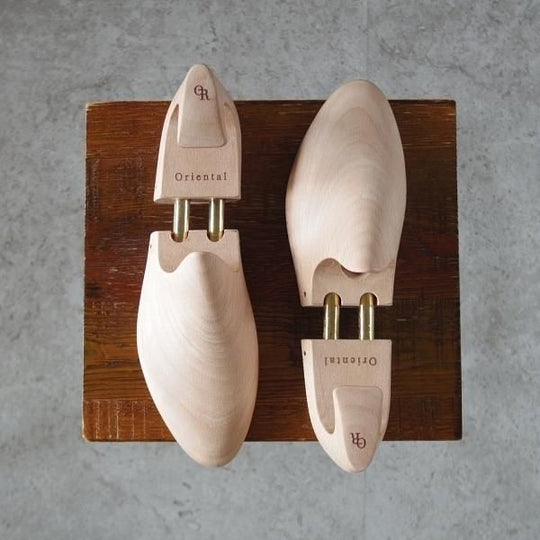 美品★Oriental/オリエンタル SIZE 39【定価￥16,500-★英国製/純正シューツリー 】木製シューキーパー/メンズ★i970