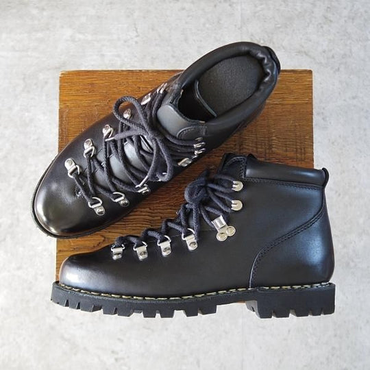 極美品★パラブーツ SIZE 6.5【定価￥82,500-★AVORIAZ/アヴォリアーズ】ジャンヌソール/マウンテンブーツ/黒/メンズ/Paraboot★j571