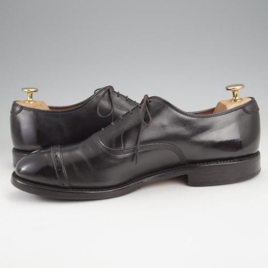 極上★(米)アレンエドモンズ 8.5D【現行定価8.5万円程度★パンチドキャップトゥ/Fifth Avenue】カーフ/黒/メンズ/ALLEN EDMONDS★j584
