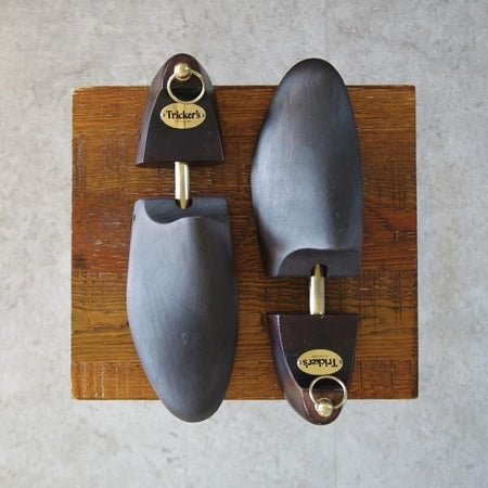 極上★トリッカーズ SIZE 6【定価￥18,700-★純正シューツリー】木製シューキーパー/メンズ/Tricker's★j754