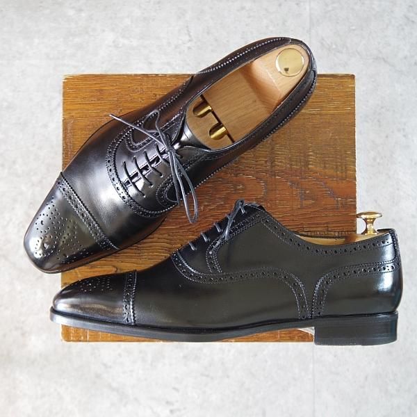 極美品★(伊)タニノクリスチー SIZE 8.5【定価10万円以上★DIONEO/セミブローグ】650/カーフ/黒/メンズ/TANINO CRISCI★j919