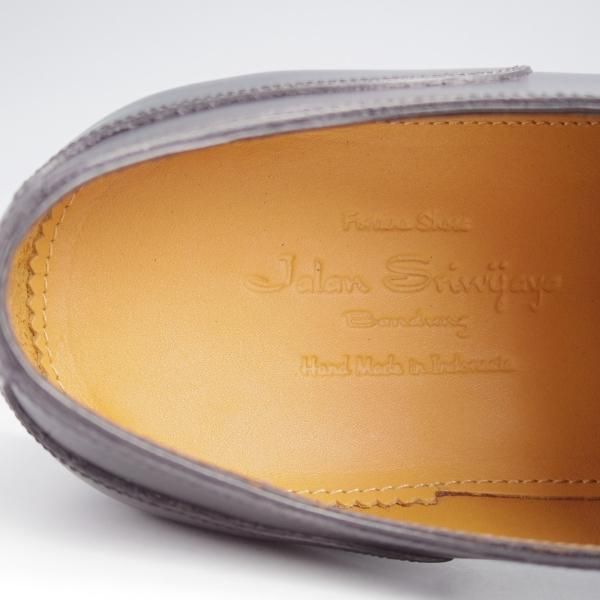 未使用★ジャランスリワヤ SIZE 8【定価￥39,600-★Uチップ/98951】カーフ/黒/メンズ/JALAN SRIWIJAWA★j996