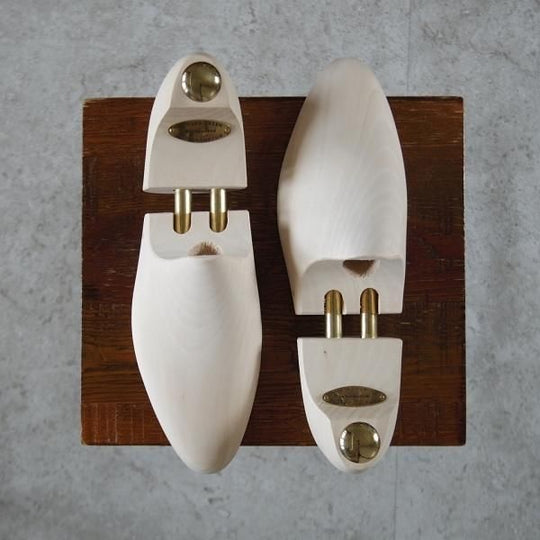 ★エドワードグリーン UK8程度【現行定価￥26,400-★純正シューツリー】木製シューキーパー/メンズ/EDWARD GREEN★k117