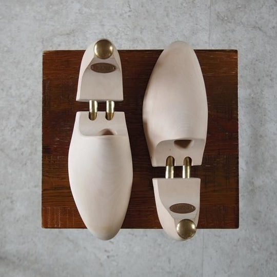 極上★クロケット&ジョーンズ SIZE 6【定価￥17,600-★純正シューツリー】木製シューキーパー/メンズ/Crockett&Jones★k120