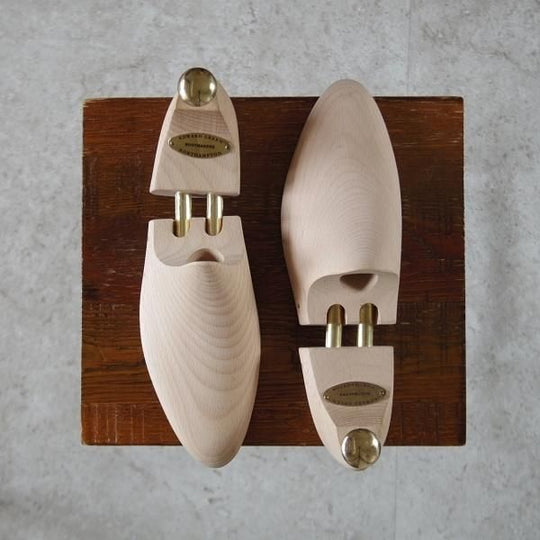 極上★エドワードグリーン UK6.5【定価￥26,400-★純正シューツリー/32ラスト】木製シューキーパー/メンズ/EDWARD GREEN★k122