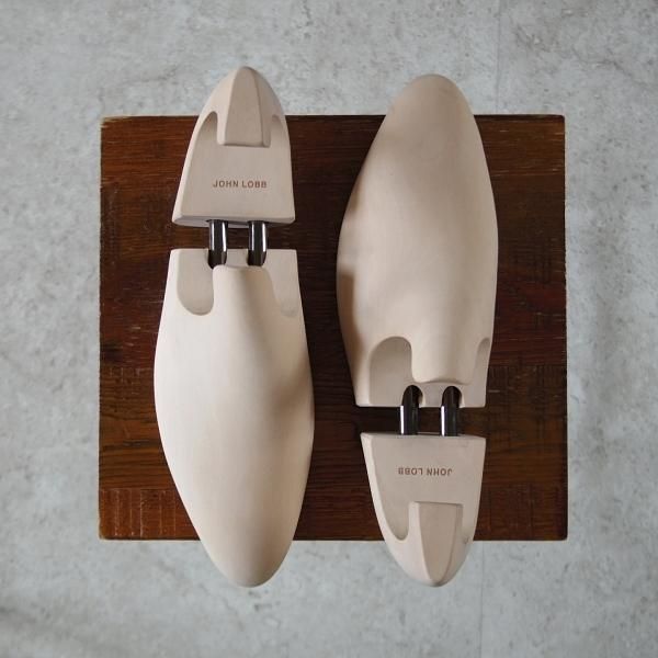 極上★ジョンロブ 8E【定価￥24,200-★純正シューツリー/STANDARD】木製シューキーパー/メンズ/JOHN LOBB★k131