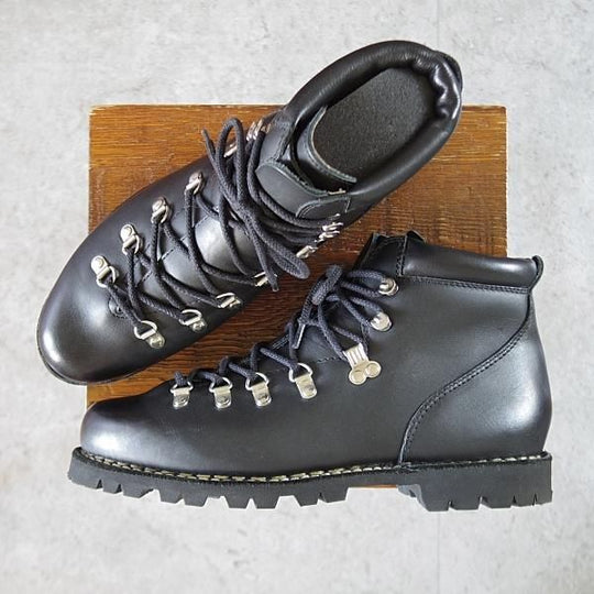 極美品★パラブーツ SIZE 8【定価￥82,500-★AVORIAZ/アヴォリアーズ】ジャンヌソール/マウンテンブーツ/黒/メンズ/Paraboot★k314