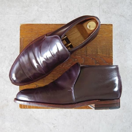 美品★オールデン 8E【貴重★#8コードバン×アンティークエッジ/NY店取扱モデル】D7704/チャッカブーツ/アバディーンラスト/ALDEN★k537