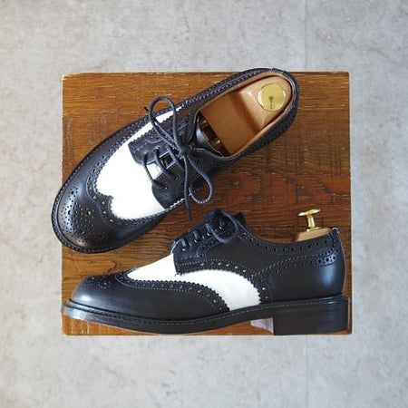 未使用★トリッカーズ(レディース) SIZE 4【モデル定価￥121,000-★フルブローグ/BOURTON】L5633/フルブローグ/黒×白/Tricker's★l032