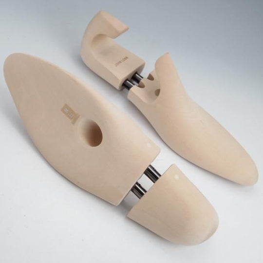 極美品★ジョンロブ 8E【定価￥24,200-★純正シューツリー/STANDARD】木製シューキーパー/メンズ/JOHN LOBB★l132