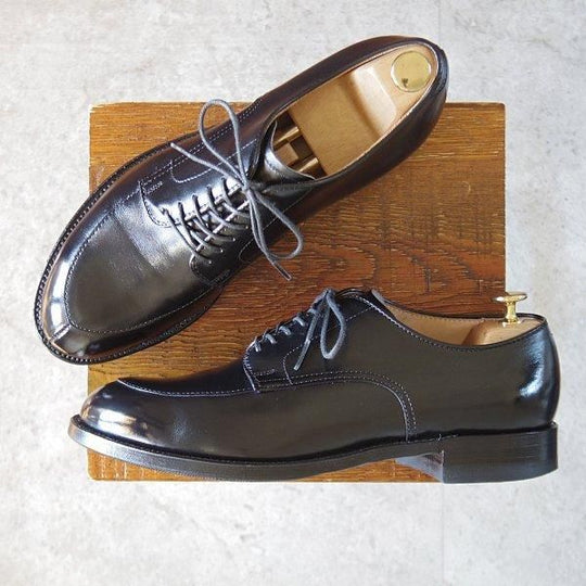 美品★オールデン 8D【定価￥130,900-★モディファイドラスト/Vチップ】54411/カーフ/黒/メンズ/ALDEN★l408