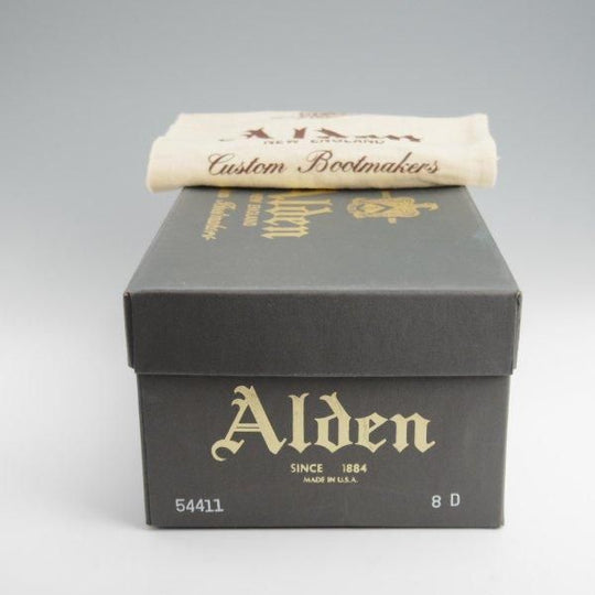 美品★オールデン 8D【定価￥130,900-★モディファイドラスト/Vチップ】54411/カーフ/黒/メンズ/ALDEN★l408
