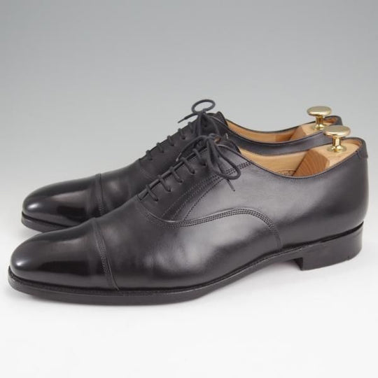 極上★トリッカーズ 8.5E【現行モデル定価￥104,500-★(英)WALKER&GUNN別注/M7424】ストレートチップ/カーフ/黒/Tricker's★l857