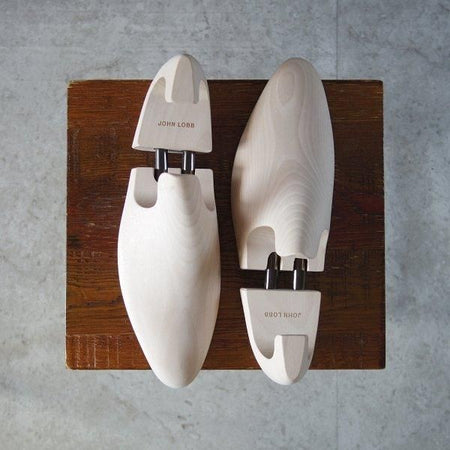 極美品★ジョンロブ 6E【定価￥26,400-★純正シューツリー/STANDARD】木製シューキーパー/メンズ/JOHN LOBB★m443