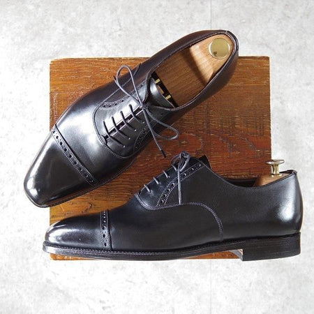 極美品★(英)グレンソン 8E【現行定価￥119,900-★MACCLESFIELD/パンチドキャップトゥ】カーフ/黒/メンズ/GRENSON★m587