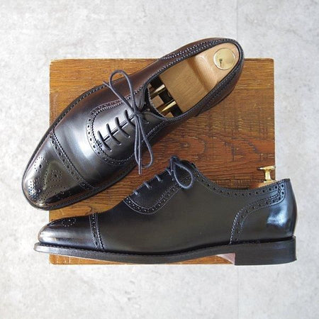 美品★(英)Loake/ローク SIZE 7.5【定価￥56,100-★セミブローグ/STRAND】CAPITALラスト/カーフ/黒/メンズ★m650