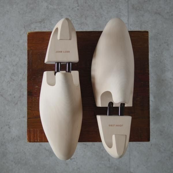極上★ジョンロブ 9E【定価￥28,600-★純正シューツリー/STANDARD】木製シューキーパー/メンズ/JOHN LOBB★n054