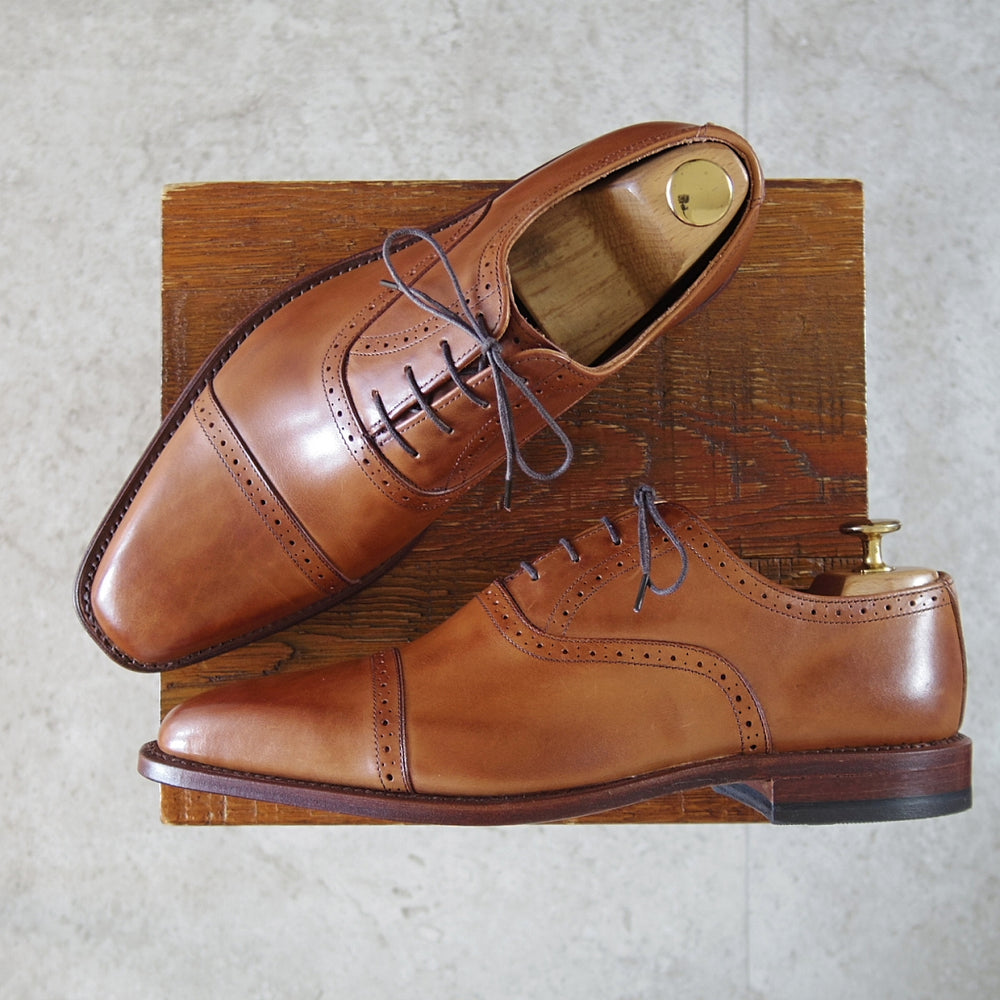 未使用★(米)アレンエドモンズ 8D【現行定価13万円以上★Evanston/クォーターブローグ】カーフ/茶/メンズ/ALLEN EDMONDS★n895