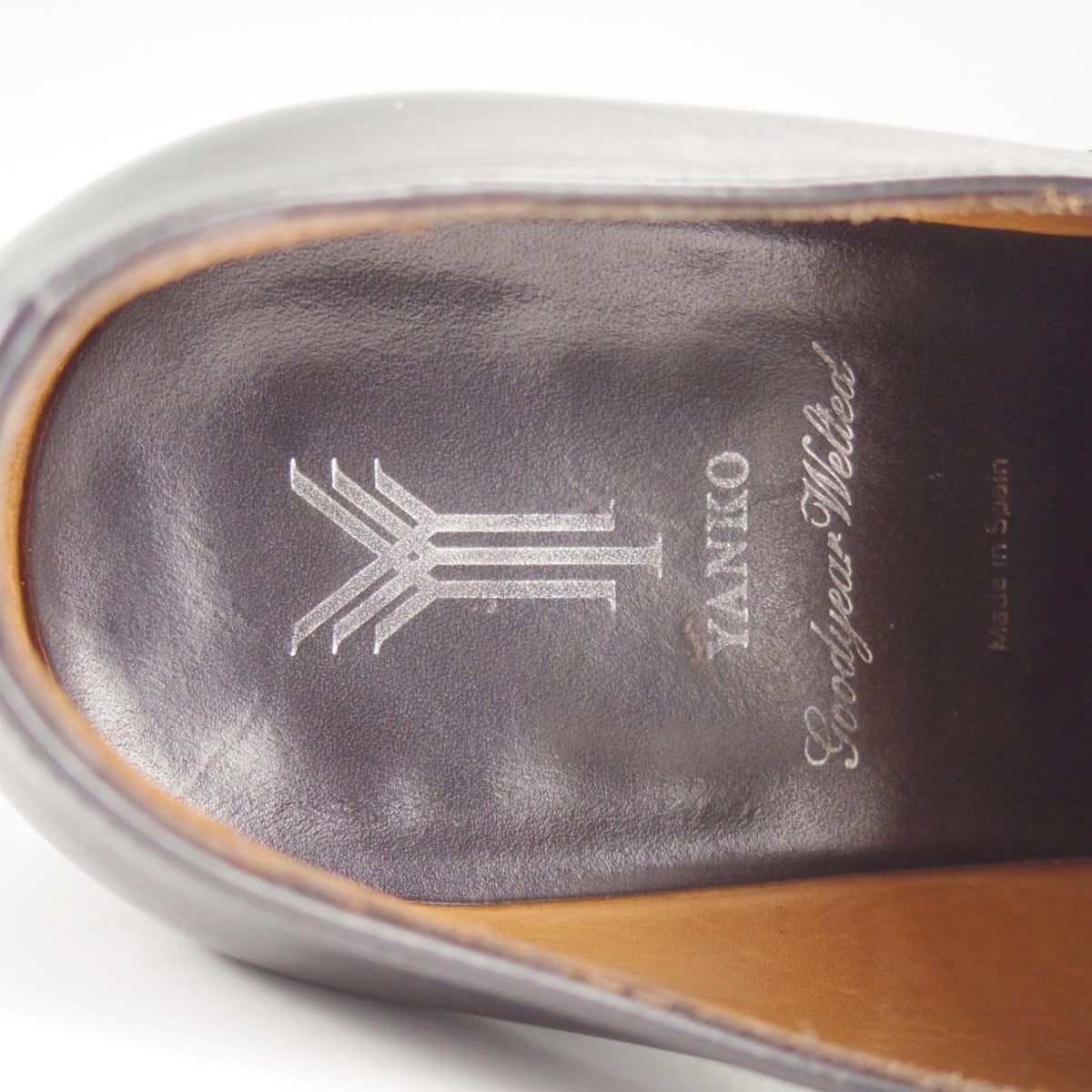 ヤンコ パンチドキャップトゥ 黒 7 中古 o447 | 高級中古革靴の買取