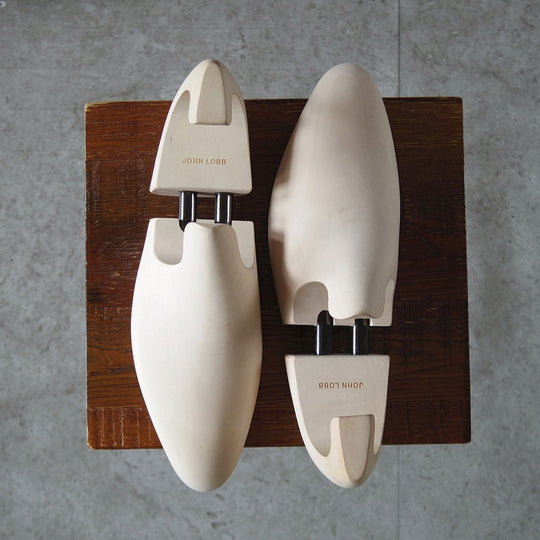 極上★ジョンロブ 8E【定価￥30,800-★純正シューツリー/STANDARD】木製シューキーパー/メンズ/JOHN LOBB★p085