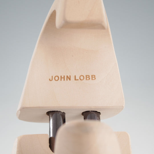 極上★ジョンロブ 8E【定価￥30,800-★純正シューツリー/STANDARD】木製シューキーパー/メンズ/JOHN LOBB★p084