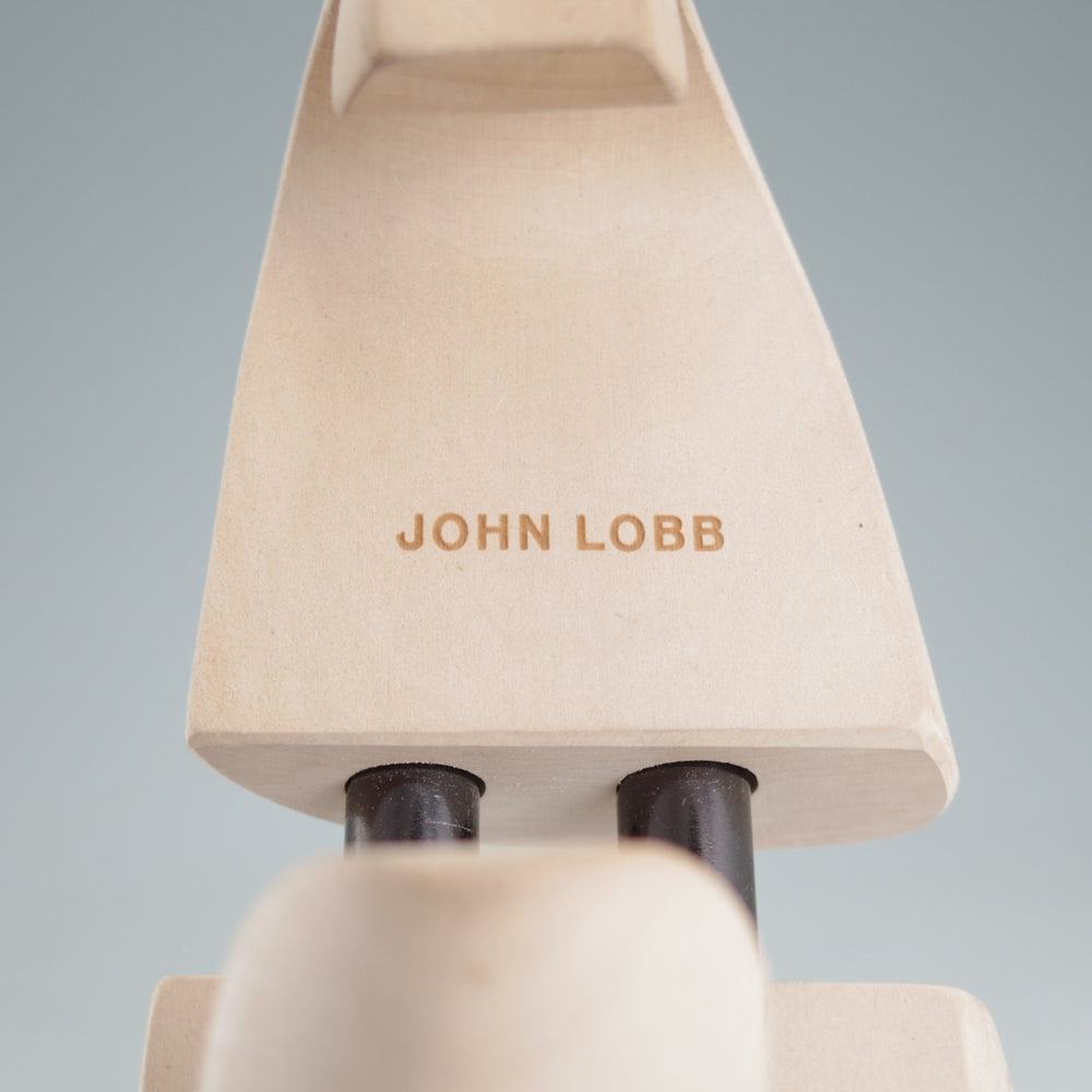 極上★ジョンロブ 8E【定価￥30,800-★純正シューツリー/STANDARD】木製シューキーパー/メンズ/JOHN LOBB★p085
