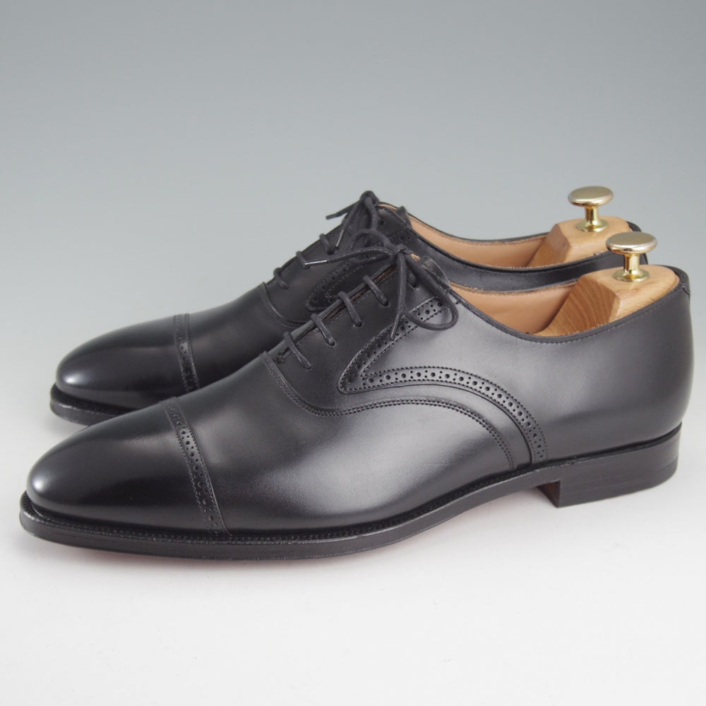 ほぼ未使用★クロケット&ジョーンズ 8.5E【現行定価10万円以上★パンチドキャップトゥ/黒】カーフ/メンズ/Crockett&Jones★p091
