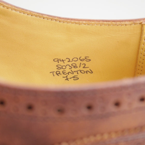 ほぼ試着程度★トリッカーズ SIZE 7【現行定価10万円以上★ミュージアムカーフ/TRENTON】クォーターブローグ/8038/濃茶/Tricker's★n141