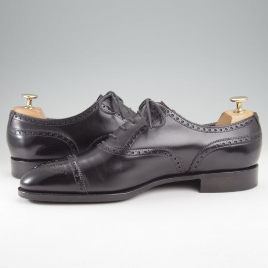 美品★エドワードグリーン 8.5D【定価￥253,000-★カドガン/CADOGAN/82ラスト】セミブローグ/カーフ/黒/EDWARD GREEN★n684