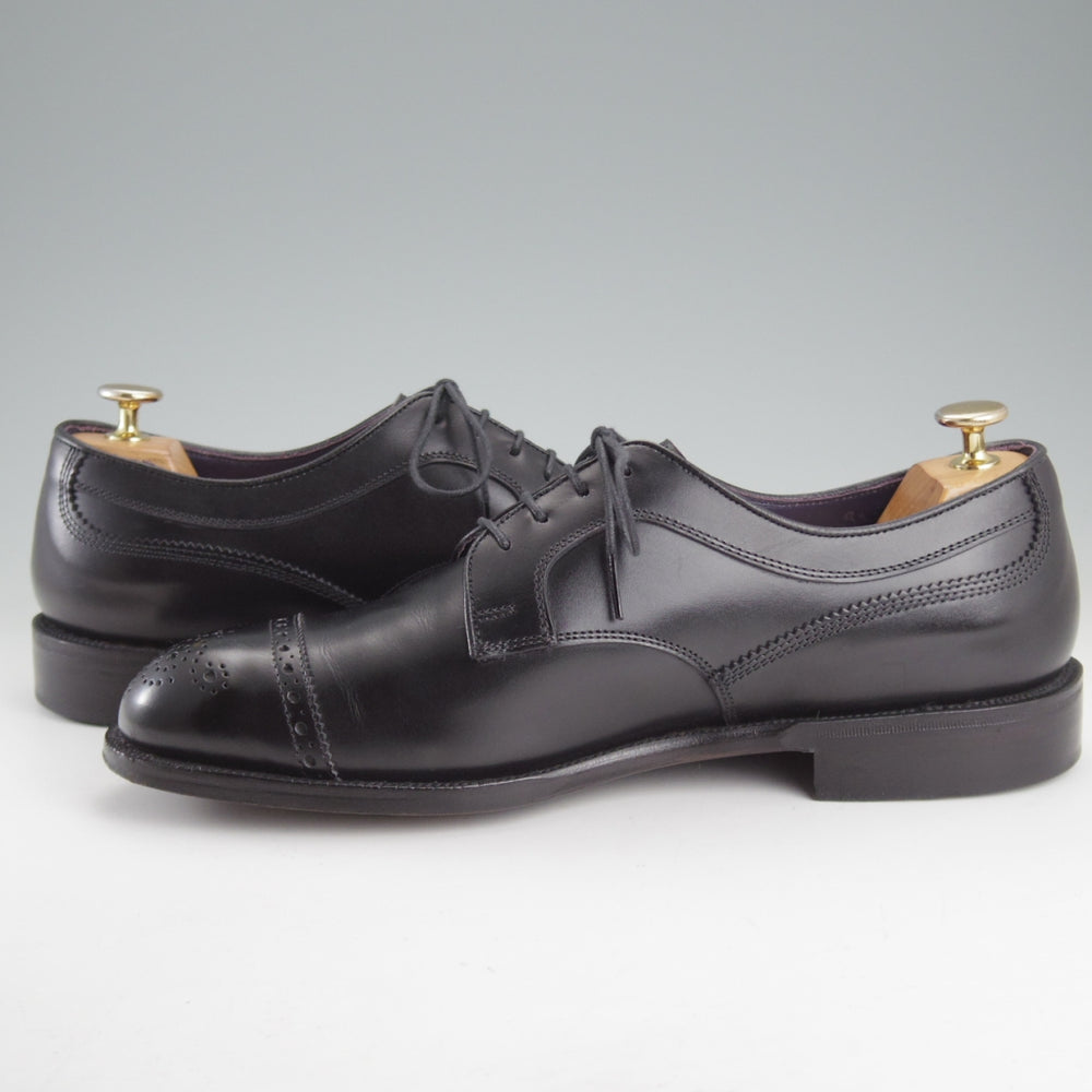 極上★トリッカーズ SIZE 9【現行定価10万円以上★M7818(プレーントゥ)のアレンジモデル/セミブローグ】ボックスカーフ/黒/Tricker's★o741