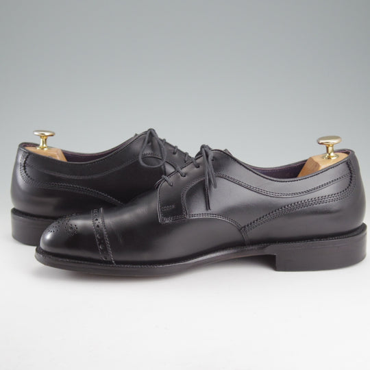 極上★トリッカーズ SIZE 9【現行定価10万円以上★M7818(プレーントゥ)のアレンジモデル/セミブローグ】ボックスカーフ/黒/Tricker's★o741