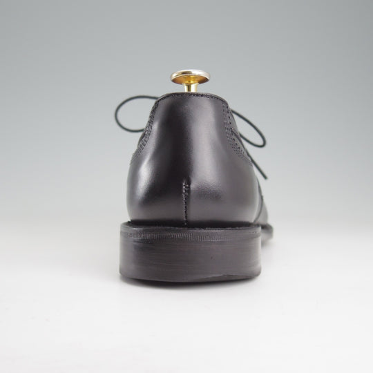 極上★トリッカーズ SIZE 9【現行定価10万円以上★M7818(プレーントゥ)のアレンジモデル/セミブローグ】ボックスカーフ/黒/Tricker's★o741