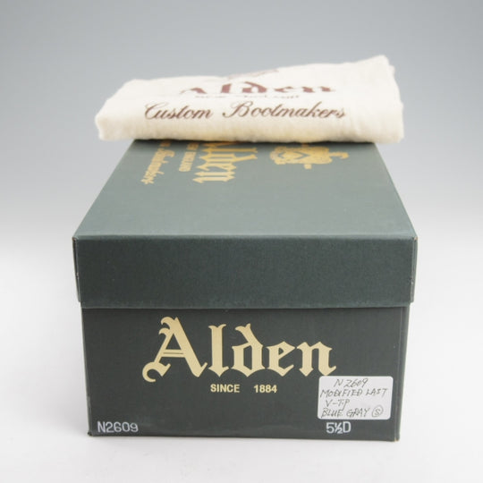 美品★オールデン 5.5D【現行定価17万円以上★モディファイドラスト/Vチップ/(新潟)ナトリヤ別注】N2609/スエード/灰/メンズ/ALDEN★n698