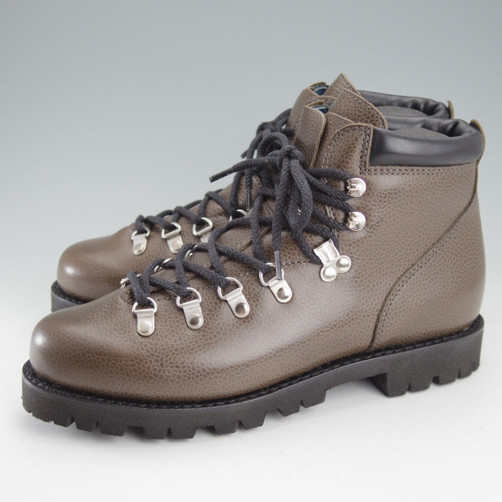 未使用★パラブーツ SIZE 7【モデル定価￥104,500-★グッドイヤー製法のAVORIAZ/アヴォリアーズ】マウンテンブーツ/TAUPE/Paraboot★o211