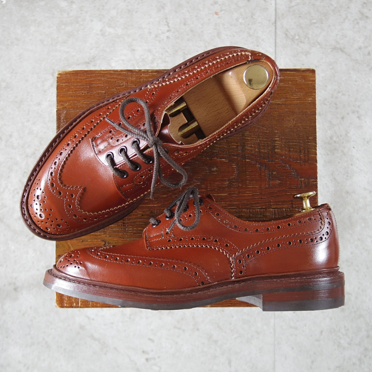 美品☆トリッカーズ SIZE 8【定価￥84,700-☆すべて英国素材となる特別