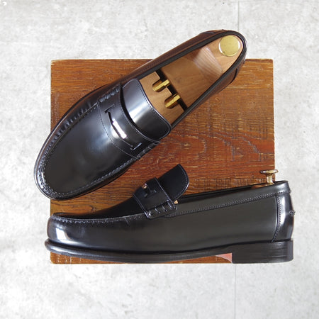 極美品★(伊製)HERMES/エルメス SIZE 41.5【定価￥200,200-★MEZZO/メッゾ/コインローファー】ポリッシュレザー/黒/メンズ★o788