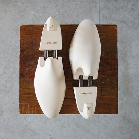 極美品★ジョンロブ 5E【現行定価￥28,600-★純正シューツリー/STANDARD】木製シューキーパー/メンズ/JOHN LOBB★n747