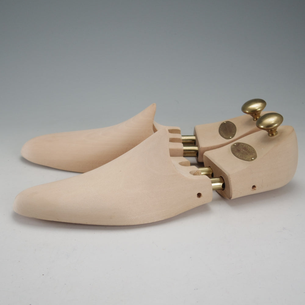 極上★エドワードグリーン UK5.5程度【現行定価￥33,000-★純正シューツリー】木製シューキーパー/メンズ/EDWARD GREEN★o256