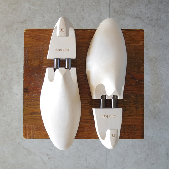極美品★ジョンロブ 7E【現行定価￥28,600-★純正シューツリー/STANDARD】木製シューキーパー/メンズ/JOHN LOBB★o229