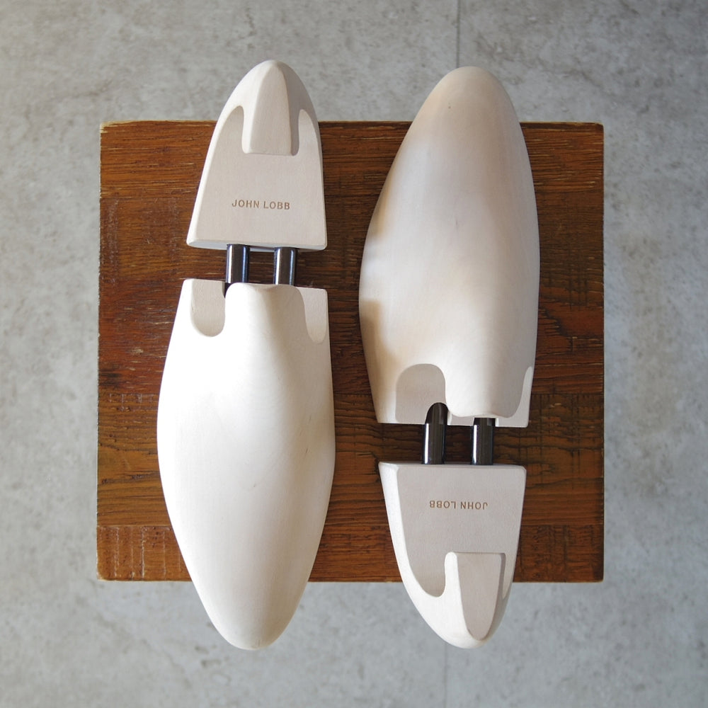 極美品★ジョンロブ 9E【定価￥28,600-★純正シューツリー/STANDARD】木製シューキーパー/メンズ/JOHN LOBB★o231