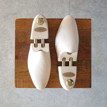 極上★エドワードグリーン UK5.5程度【現行定価￥33,000-★純正シューツリー】木製シューキーパー/メンズ/EDWARD GREEN★o256